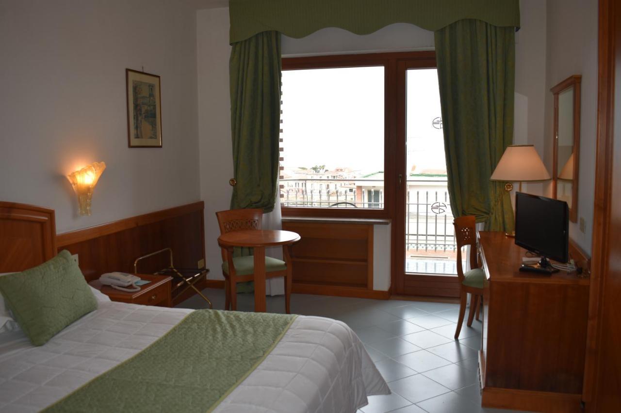 Grand Hotel Cesare Augusto Sorrento Bagian luar foto